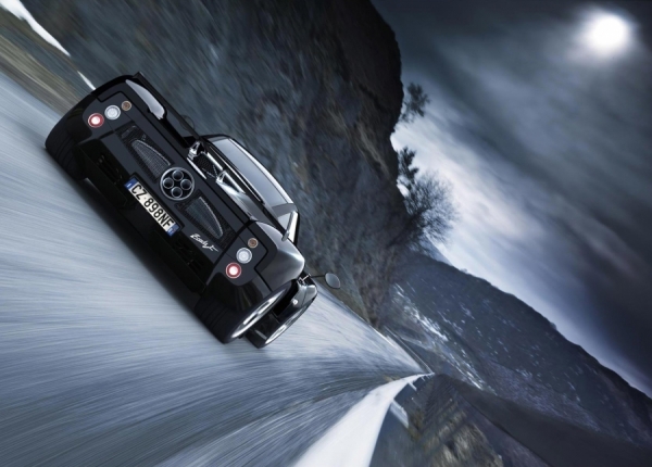 Photograph Nigel Harniman Pagani Zonda on One Eyeland